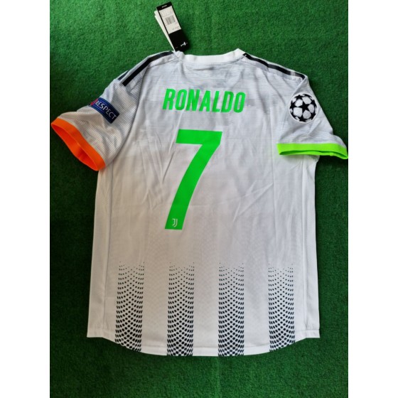 Cristiano Ronaldo 7 – Juventus 2019-20 Home Jersey  Retro Kit  Maillot  Trikot