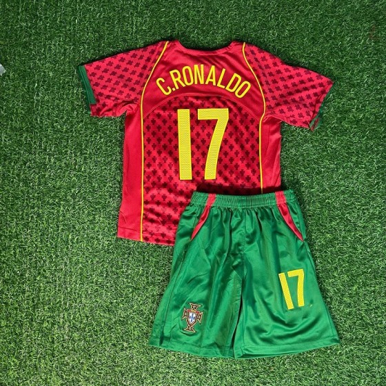 Cristiano Ronaldo Portugal 2004 Home Kids Kit – Kit Jersey for Children –  KinderTrikot  Maillot Enfant Personnalisable Soccer Shirt