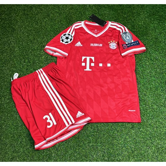 Bastian Schweinsteiger Bayern Munich 2013 Final Kids Kit – Kit Jersey for Children –  KinderTrikot  Maillot Enfant Soccer Shirt